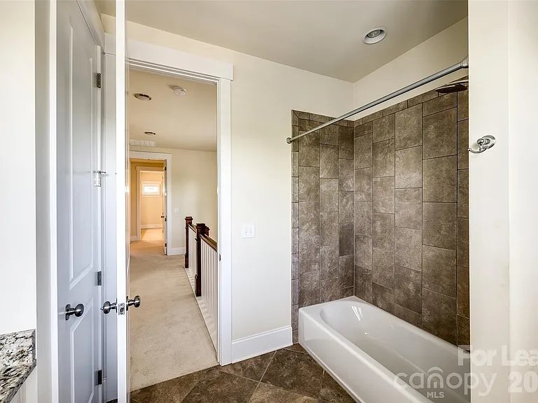 795 Digby Rd — Photo 23