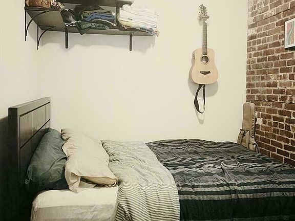 3rd image of 434 E 76th St APT 18