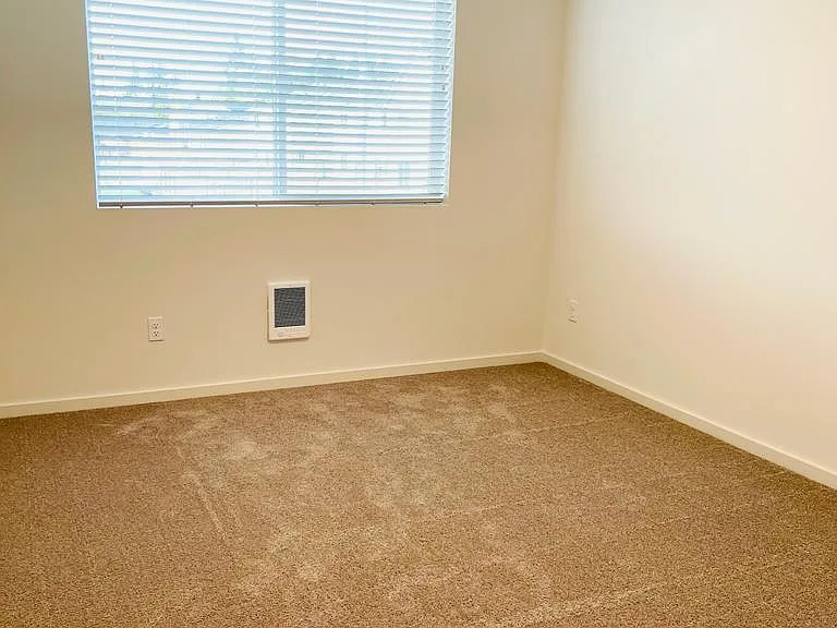 8406 55th Pl NE — Photo 20