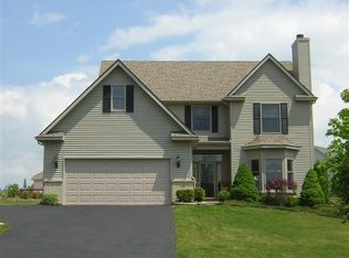 1346 Peppergrove Dr, Brighton, MI 48116