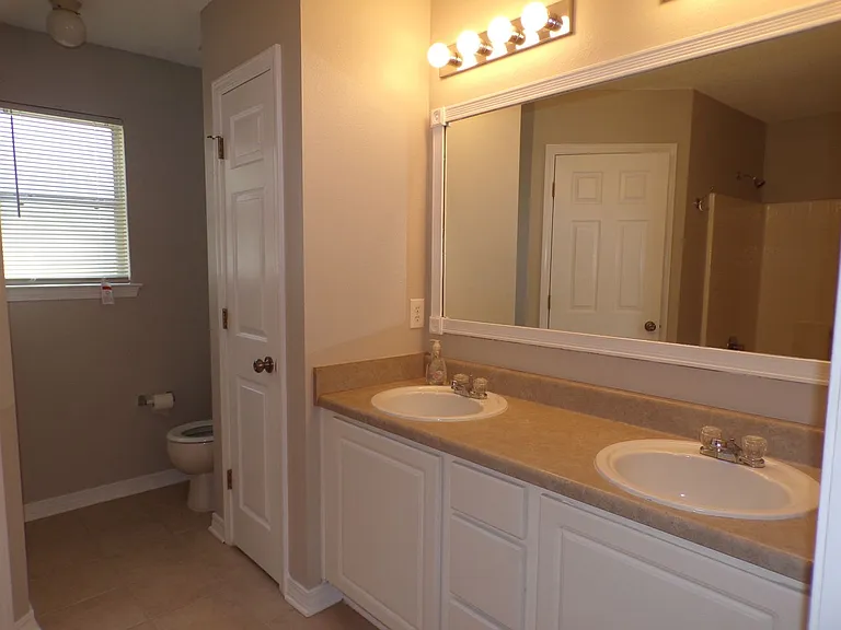 10608 Wilderness Ln — Photo 12