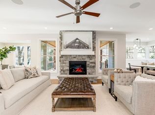 5450 Aberdeen Rd, Fairway, KS 66205