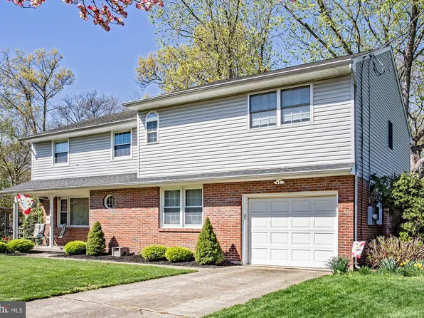 15 K Dr, Pennsville, NJ 08070