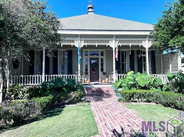 11925 Ferdinand St, Saint Francisville, LA 70775