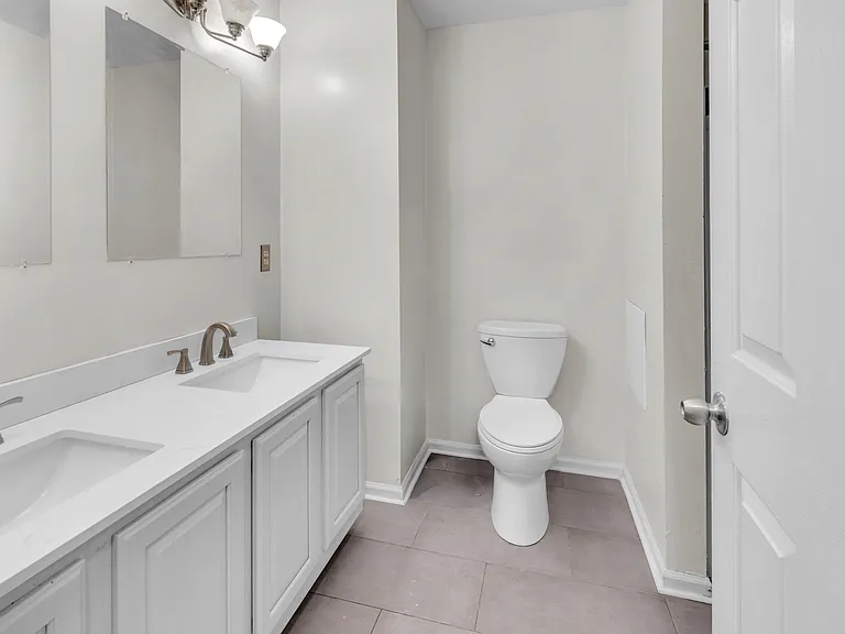65 Montgomery Ave #G1 — Photo 6