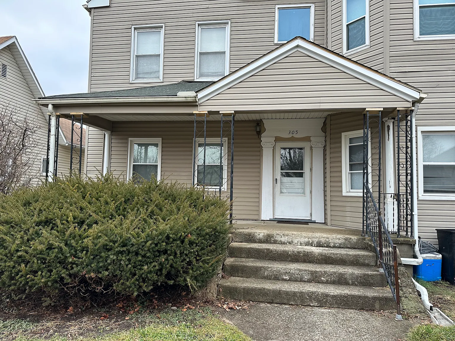 305 E Columbus Ave #C photo 1