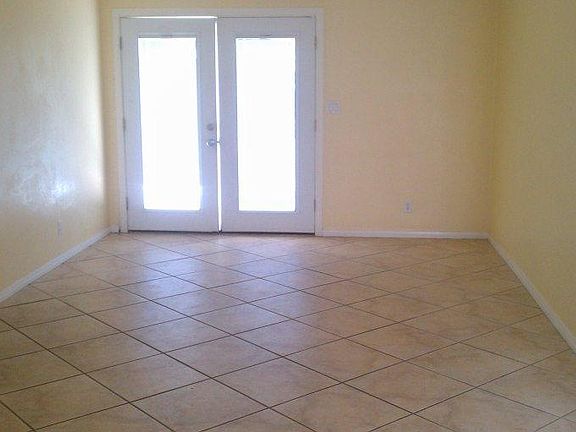 4th image of 12650 Parma Dr APT 1