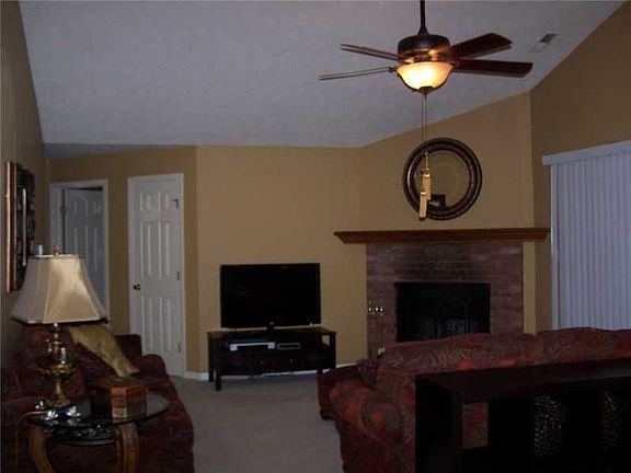 2nd image of 6788 Passage Cir
