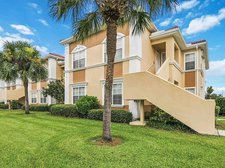 1195 Villagio Cir #203 — Photo 3