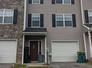 236 Crown Ct, Waynesboro, PA 17268
