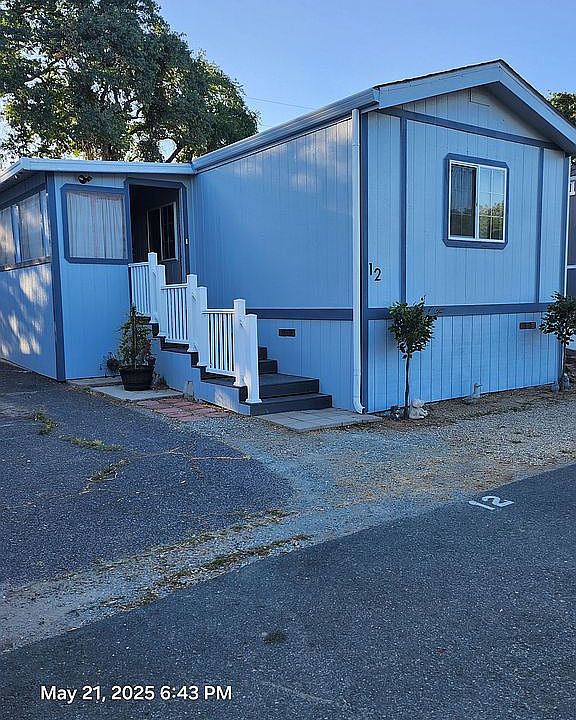 1st image of 329 Sequoia Ave #12