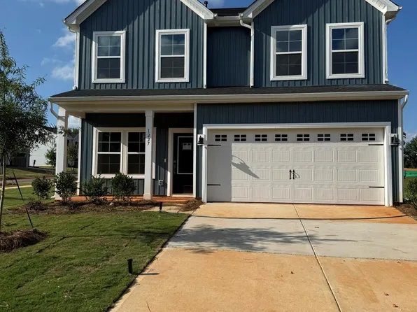 1227 Bansal Dr, Charlotte, NC 28215
