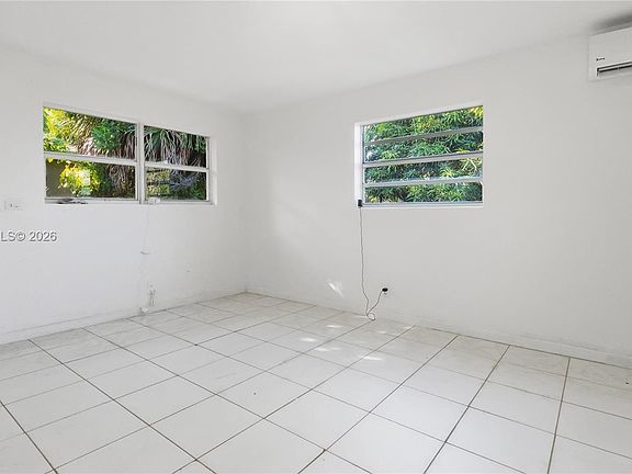 2nd image of 2711 SW 8th St APT 3