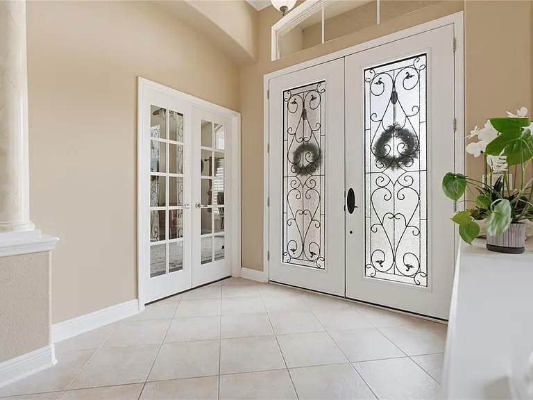 10266 Estuary Dr — Photo 4