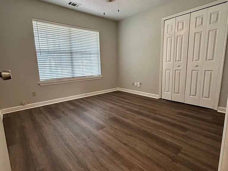 166 Bordeaux Ln — Photo 10