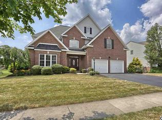 93 Jacobs Creek Dr, Hershey, PA 17033