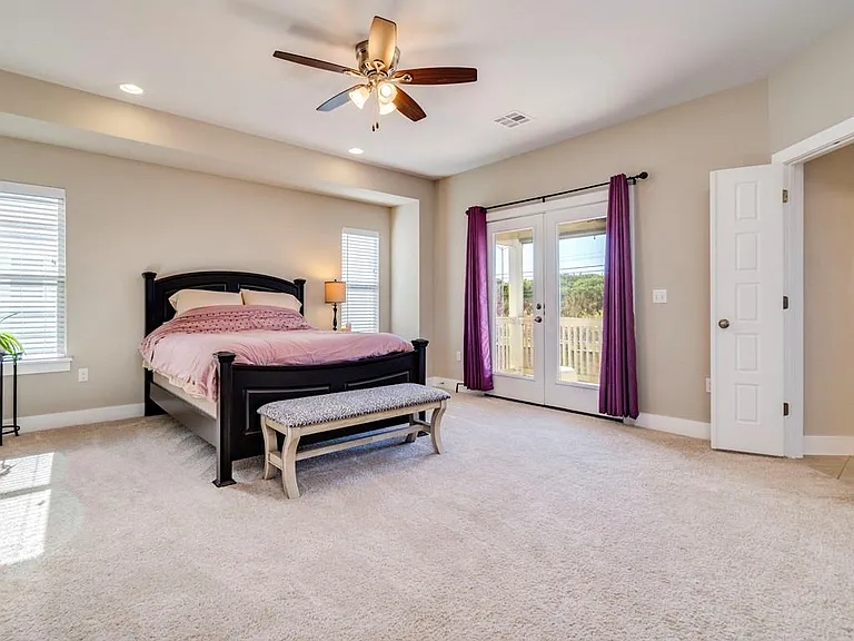 9500 Hunter Ln — Photo 13