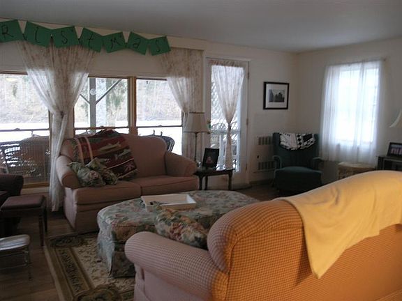 2nd image of 231 Lake Shore Dr N