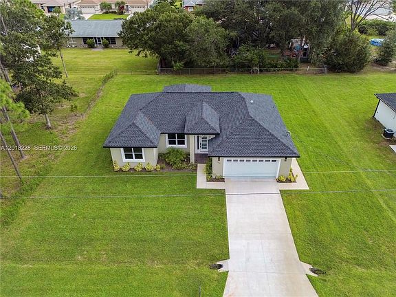 2nd image of 4510 Boabadilla Ave