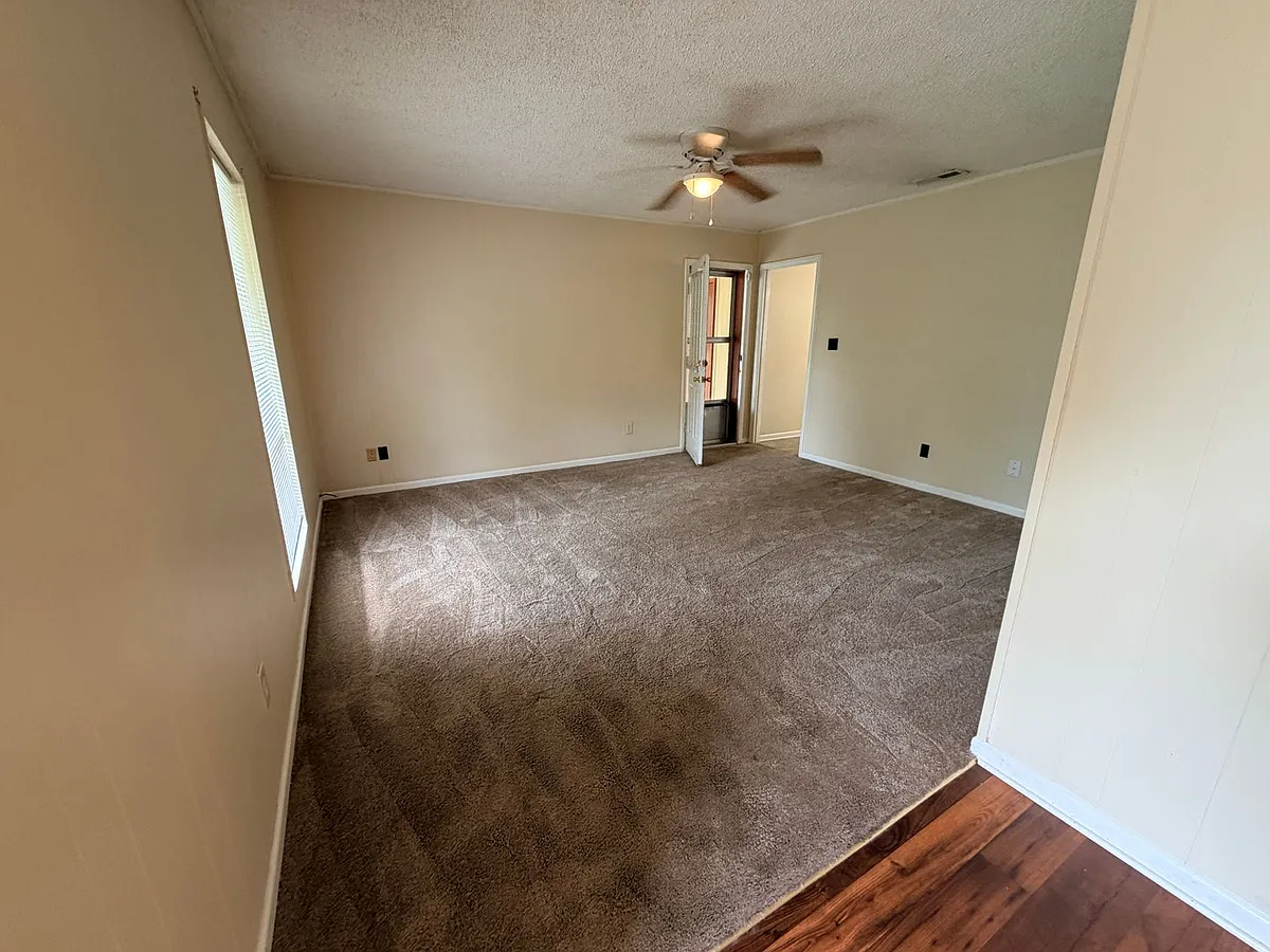 Building Photo - 3902 Danube Cir
