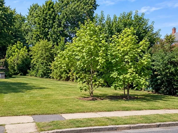 0 Olive Ave, Holyoke, MA 01040