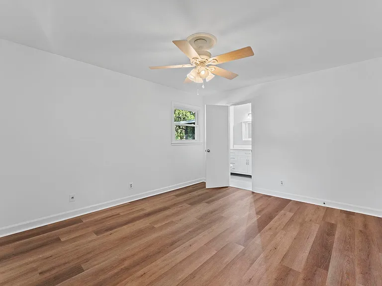 1115 Gardendale Dr — Photo 26