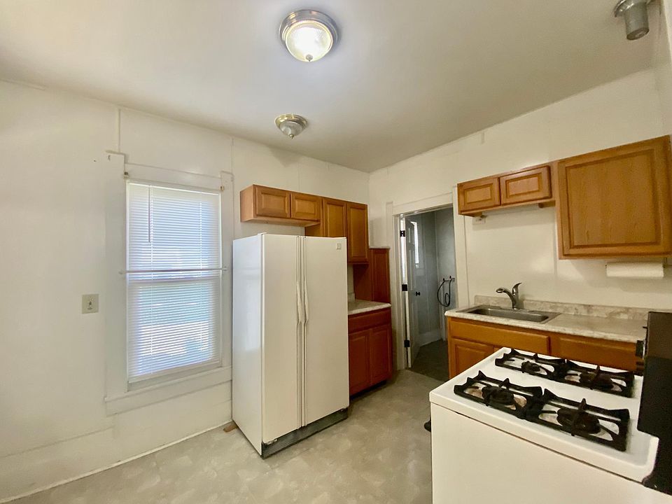 6 S Madison St, Greencastle, IN 46135 Zillow