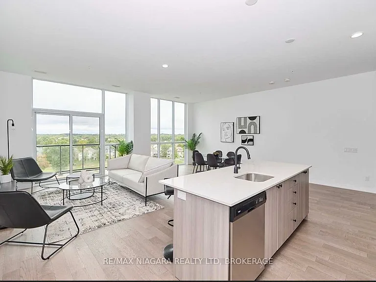 7711 Green Vista Gate #SUB_PENTHOUSE-914 — Photo 1