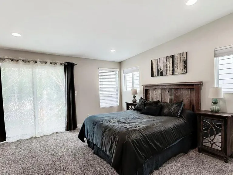 1322 Laurel St — Photo 23