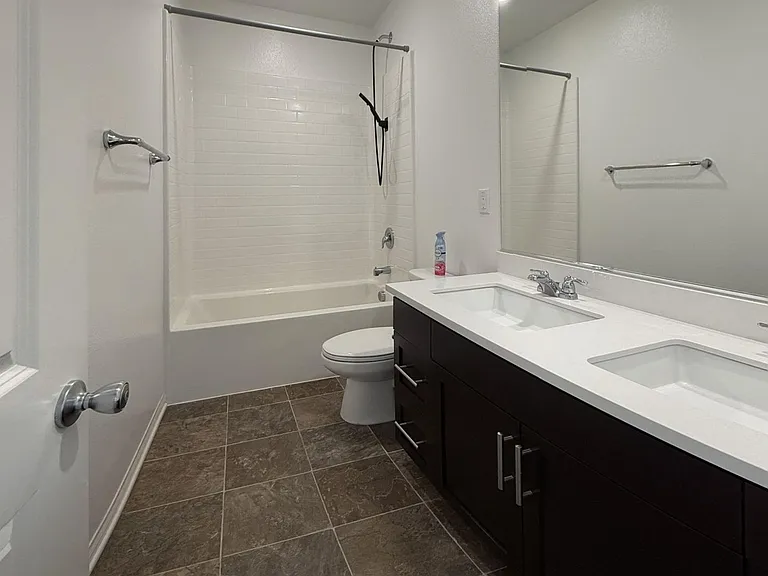 1685 Camellia Ln — Photo 17