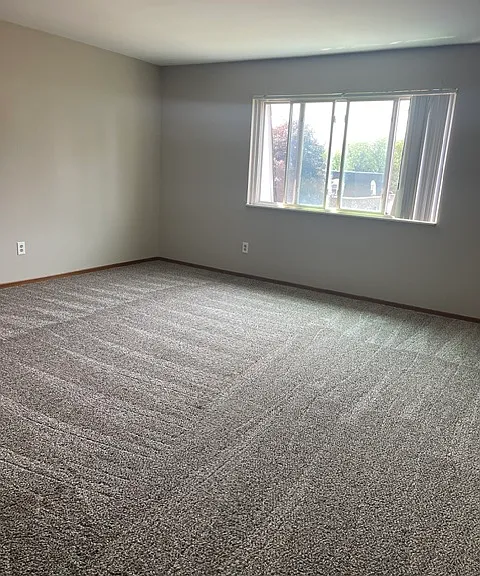 2030 Chateau Ct #24 — Photo 8