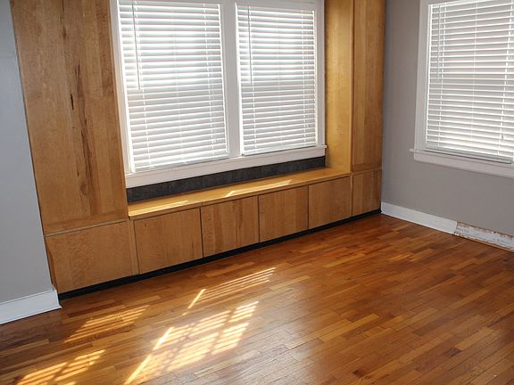 4th image of 4538 Jarboe St APT 2
