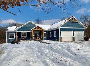 8576 Spencer Rd, Greenville, MI 48838