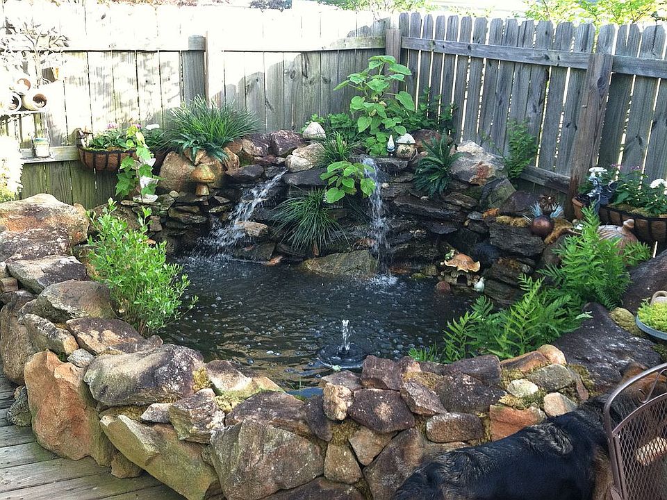 2200 gal pond 