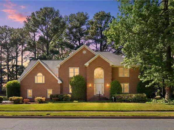 1208 Masters Row, Chesapeake, VA 23320
