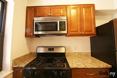 Rented by Link NY Realty
