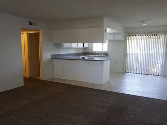 3rd image of 520 Olive St APT A
