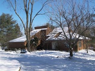 4 Fairfax Ct, Flemington, NJ 08822