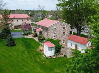 3290 S Salem Church Rd, York, PA 17408