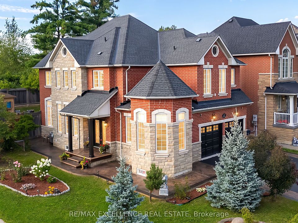 1st image of 88 Oblate Cres