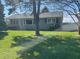 1607 Reinhard Rd, Cheshire, CT 06410