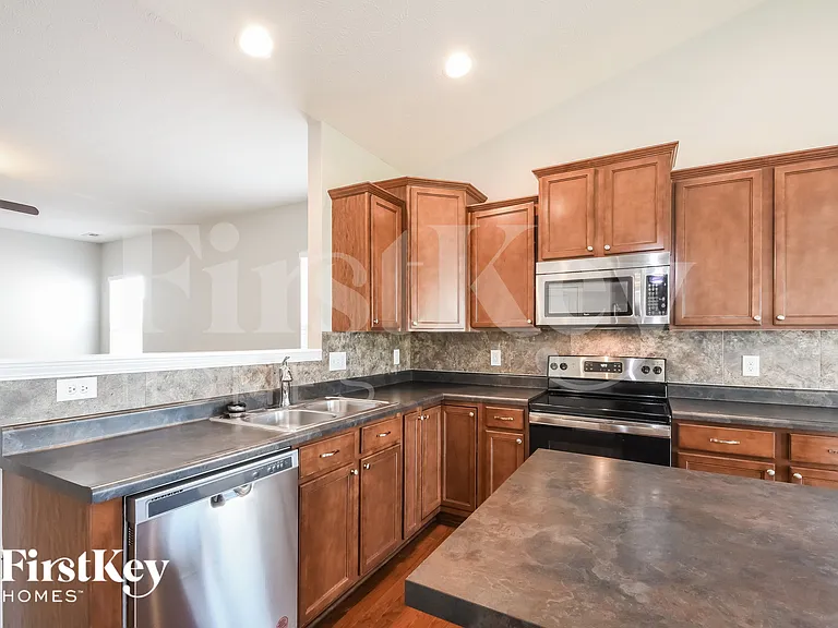 5887 Aldridge Dr — Photo 5