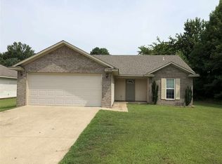 1604 Charles Dr, Jonesboro, AR 72405