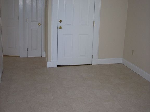 4th image of 12 Highland Street # First Floor