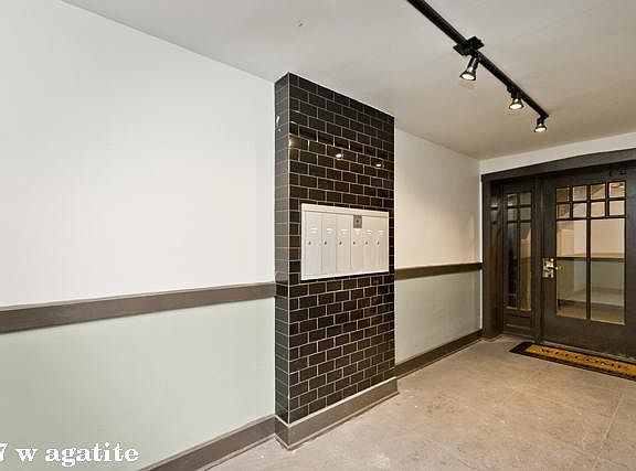 4th image of 847 W Agatite Ave #1217
