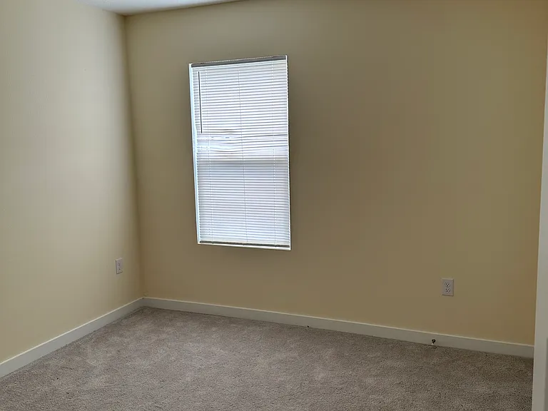 412 Chayne Pl — Photo 4
