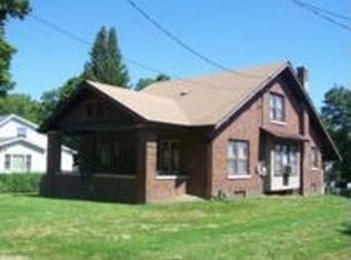 303 S State St, Rochester, WI 53167