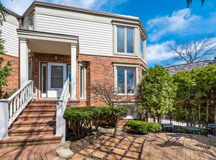 804 Chestnut Ave, Wilmette, IL 60091