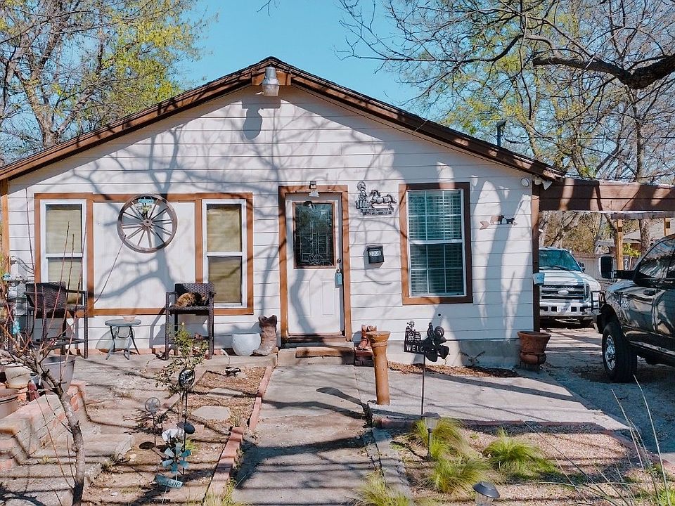 1st image of 3006 Loving Ave