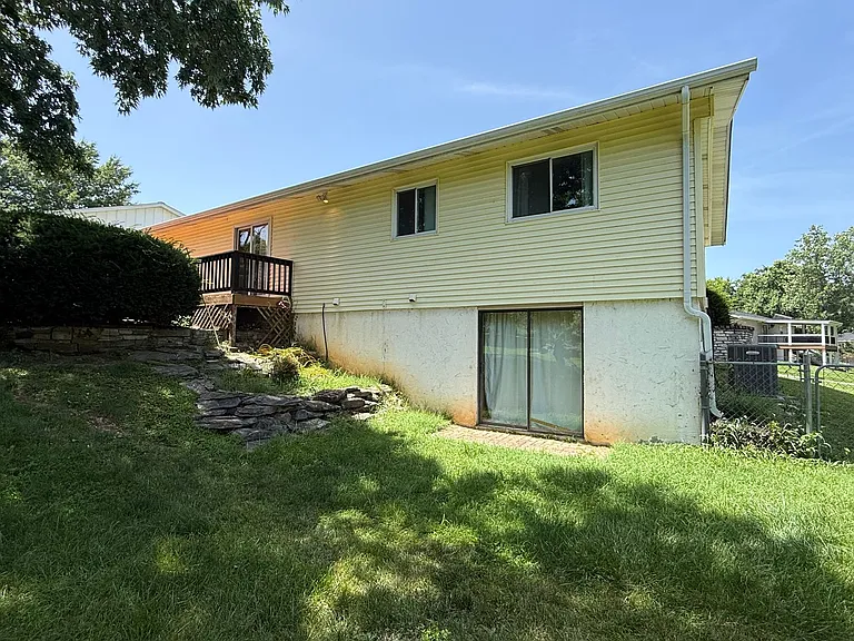 5360 Glencullen Way — Photo 35